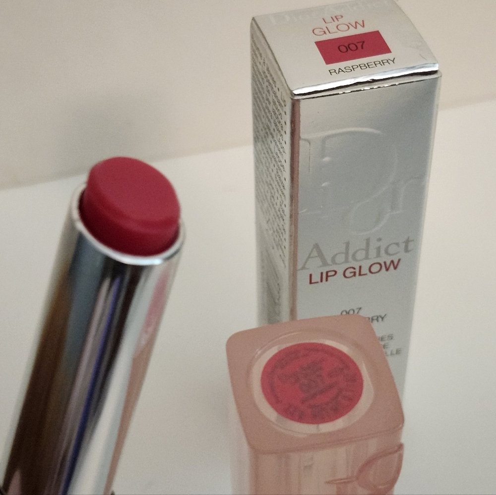 DIOR Addict Lip Glow Balm - 007 Raspberry - Picture 9 of 10